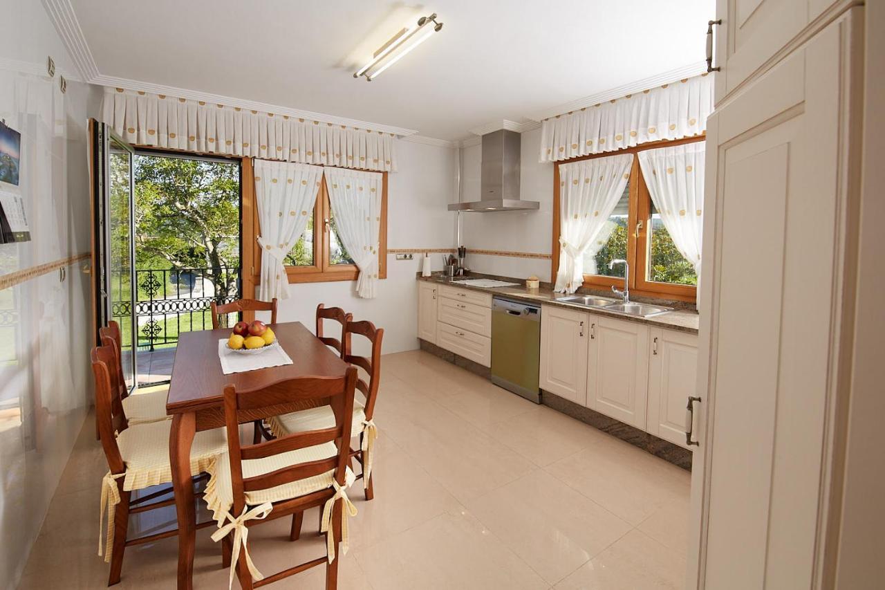 Alojamiento Extrahotelero Casa Ernestina Castillo  Экстерьер фото