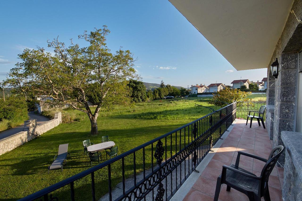 Alojamiento Extrahotelero Casa Ernestina Castillo  Экстерьер фото